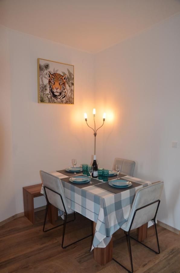 Appartamento Vega - Free Parking - Self Checkin Graz Esterno foto